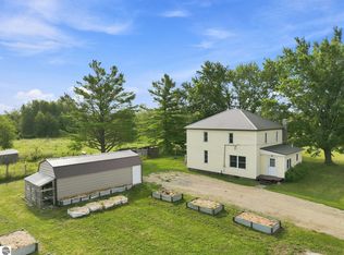 17046 90th Ave, Evart, MI 49631