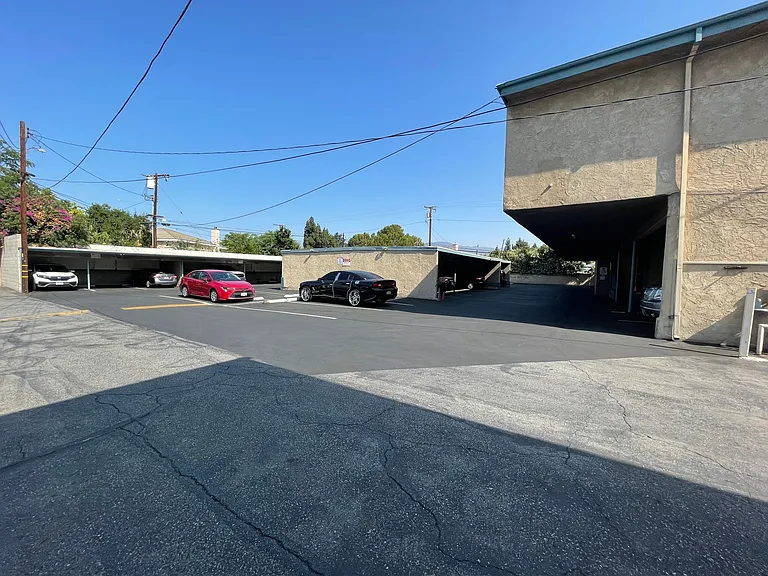 Stone Gate Apartments — Photo 16