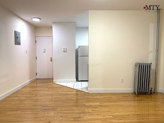 4th image of 11-24 46th Ave #1J