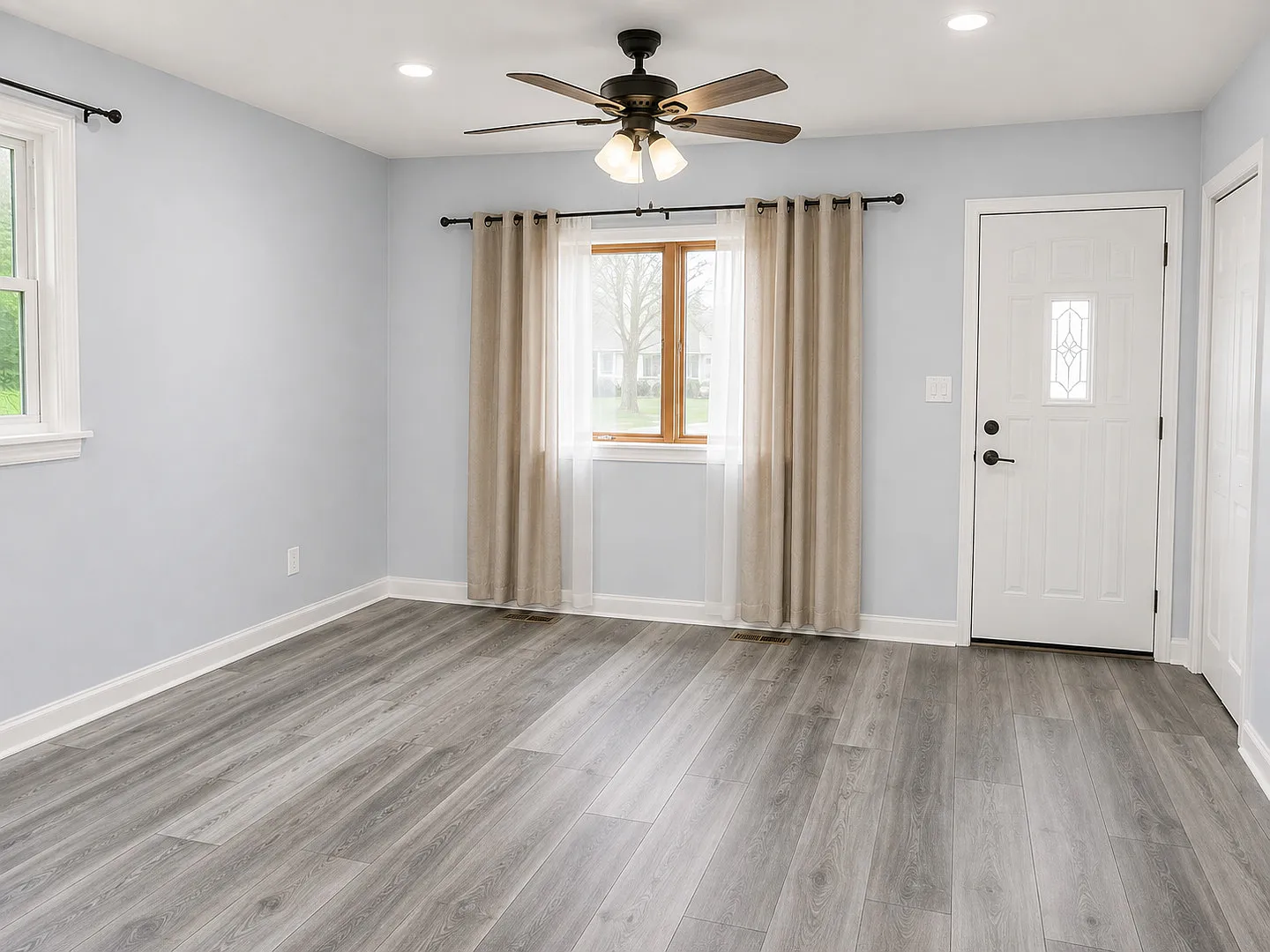 3 bed, 1014 sqft, $2,600 — Photo 3