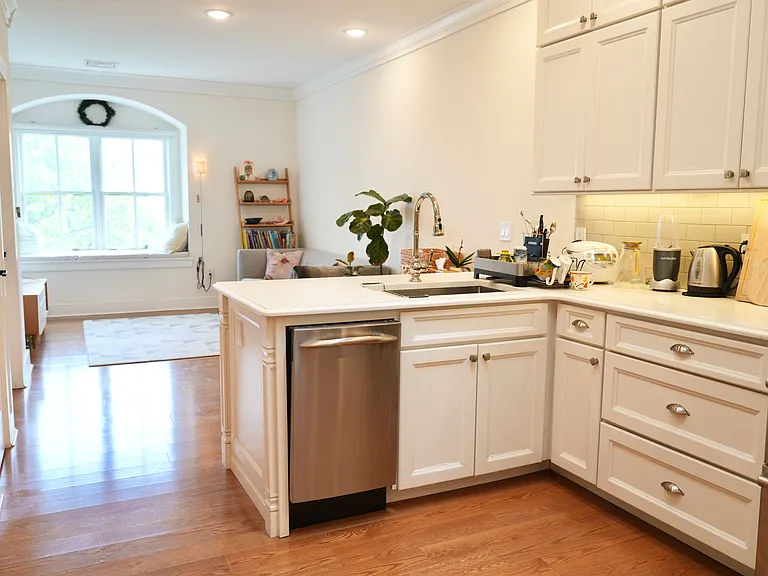 28 Bright St #505 — Photo 3