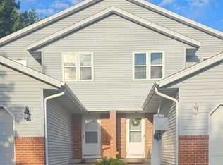 401 Trailside Dr, Deforest, WI 53532