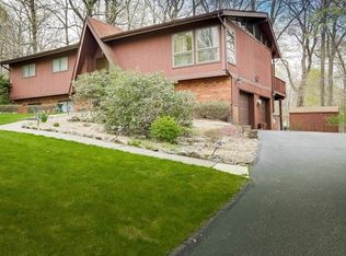 5 Lancaster Ln, Monsey, NY 10952