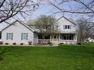 10162 Old Sawmill Rd, Bloomington, IL 61705