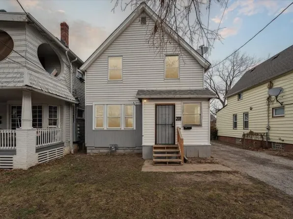4002 Ardmore Ave, Cleveland, OH 44109