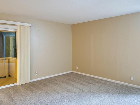 5th image of 938 Kiely Blvd Unit H