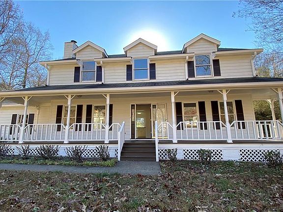 5th image of 676 Somerset Dr
