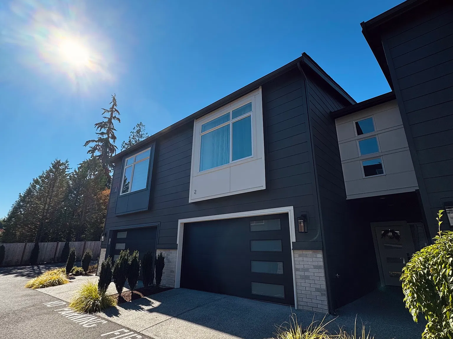 3 bed, 2.5 bath, 1787 sqft, $3,800 — Photo 2