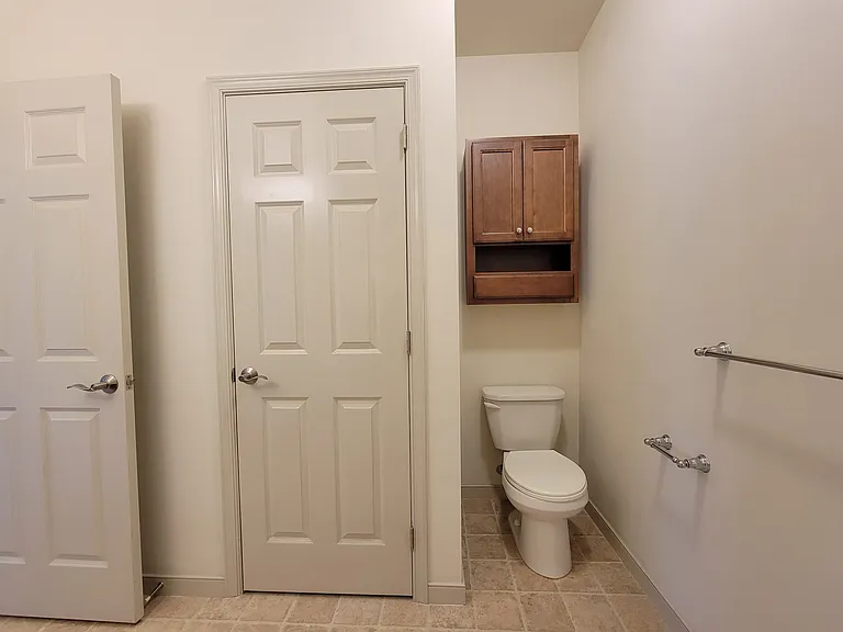 1968 Shady Oak Dr — Photo 18