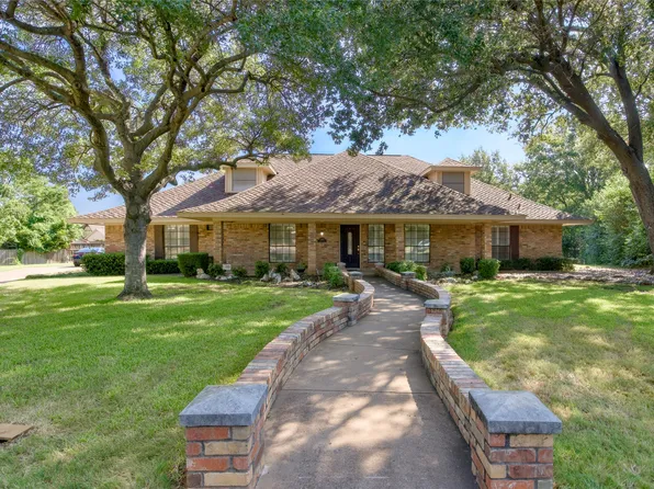 1705 Ashbury Ct, Bedford, TX 76021