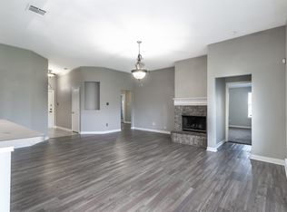 400 McMurtry Dr, Arlington, TX 76002