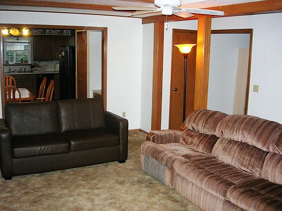 3rd image of 608 SW 63rd Ter