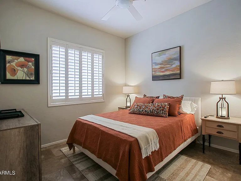 9616 E Chuckwagon Ln — Photo 38