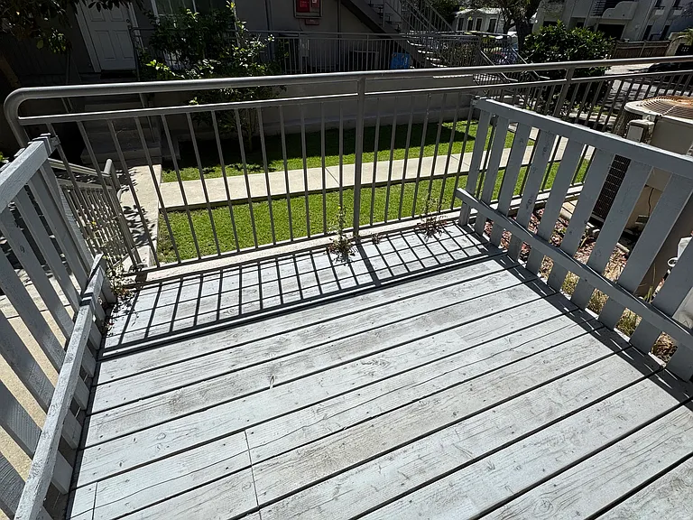 1227 21st St #6 — Photo 9
