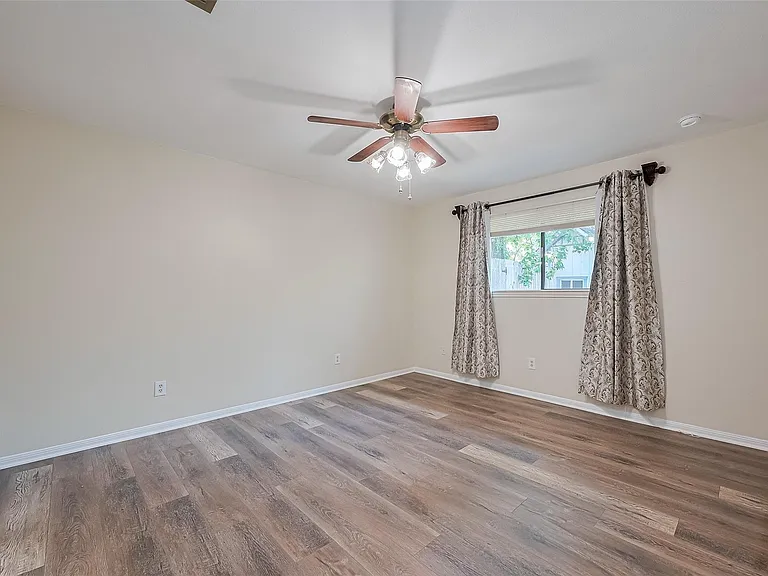 2762 Foliage Green Dr — Photo 25