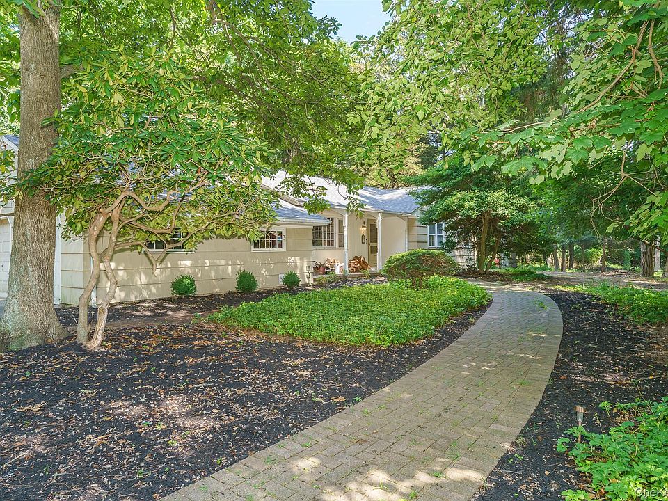 1st image of 16 Landing Meadow Road