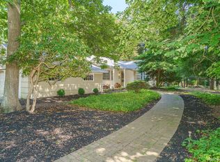16 Landing Meadow Road, Smithtown, NY 11787