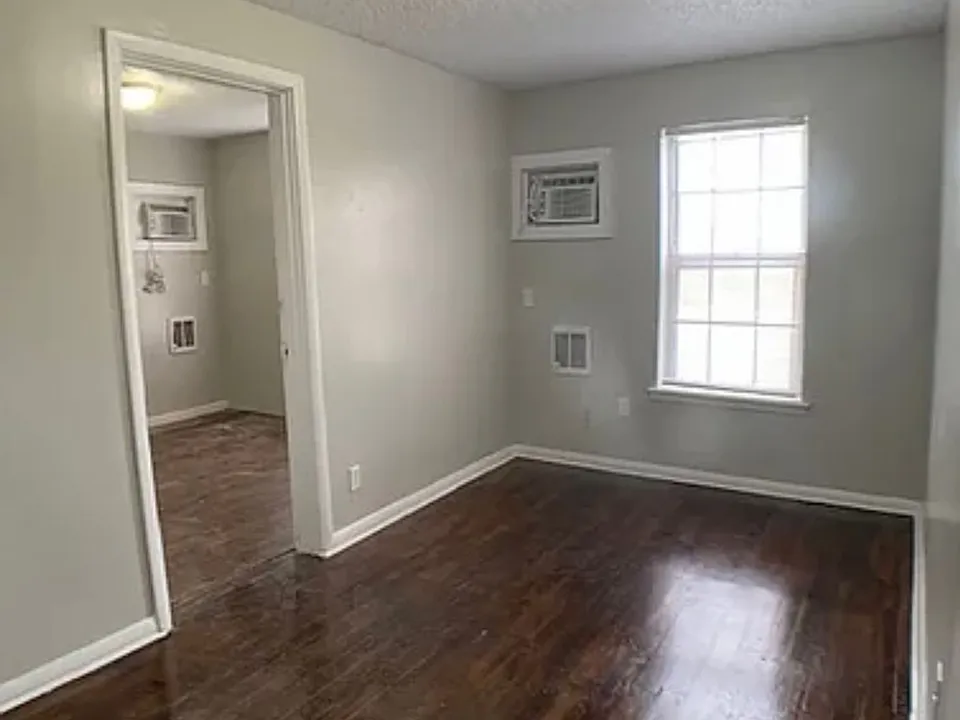 2265 NE 16th Ter