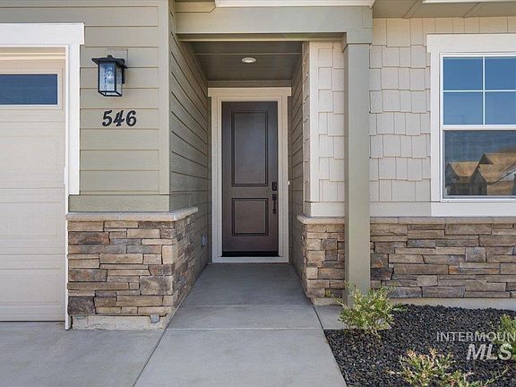 3rd image of 546 Thistle Hills Ave