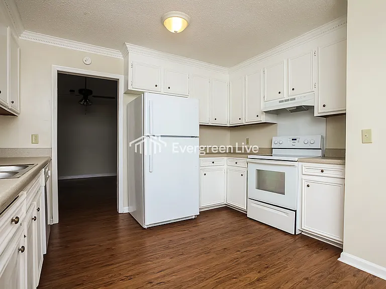 116 Pear Tree Cir — Photo 5