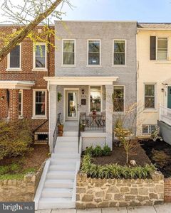 209 Cromwell Ter NE, Washington, DC, 20002