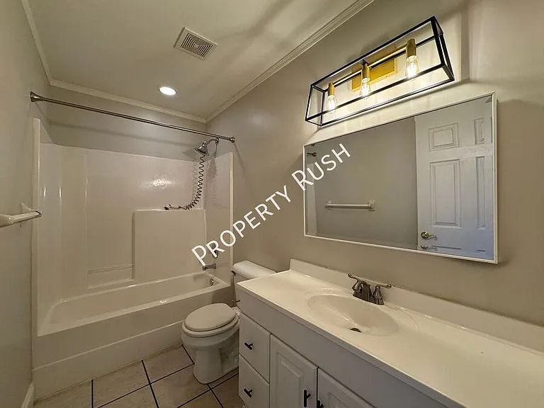 196 Blue Heron Dr — Photo 37