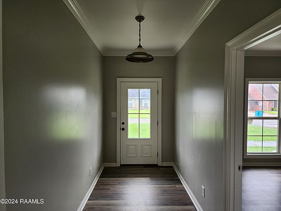2nd image of 1020 Bayouside Dr