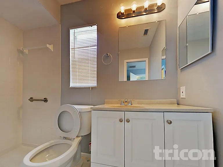 6835 67th Street Cir E — Photo 13
