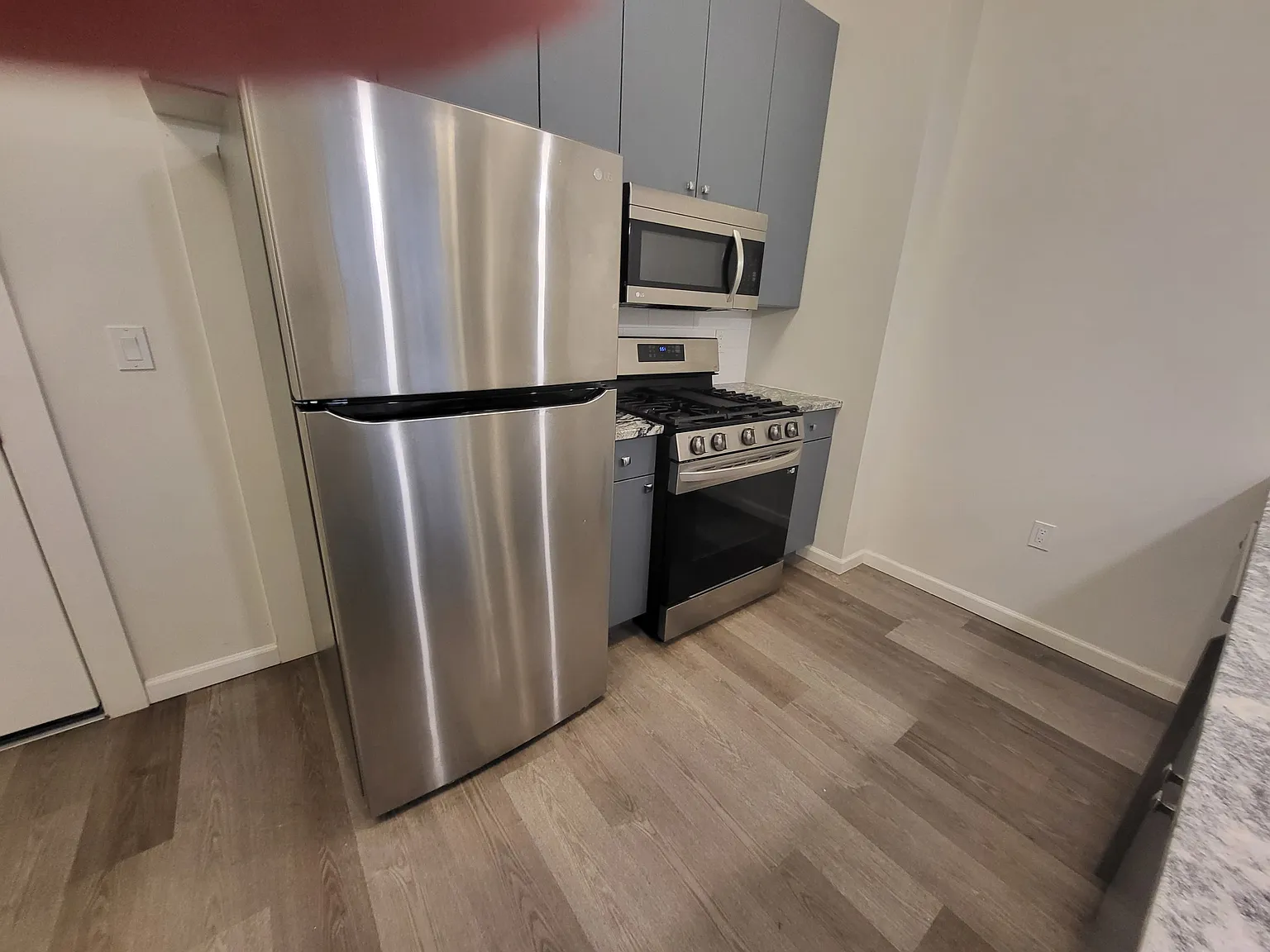 1 bed, 670 sqft, $2,050 — Photo 4
