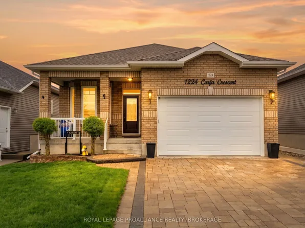 1224 Carfa Cres, Kingston, ON K7P 0M7