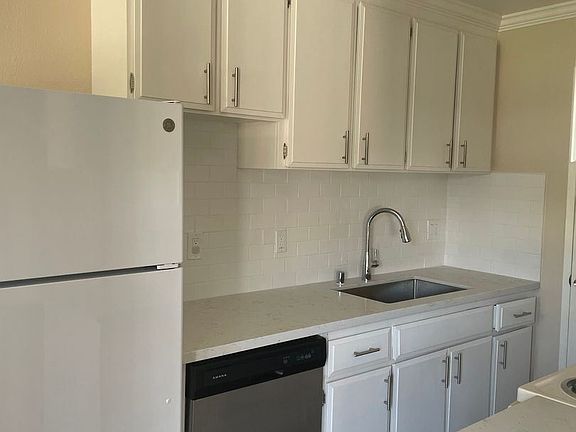 2nd image of 770 Northrup St #4