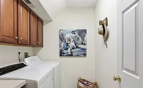 299 Robinson St — Photo 6