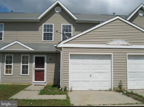 116 Highmeadows Dr, Sicklerville, NJ 08081