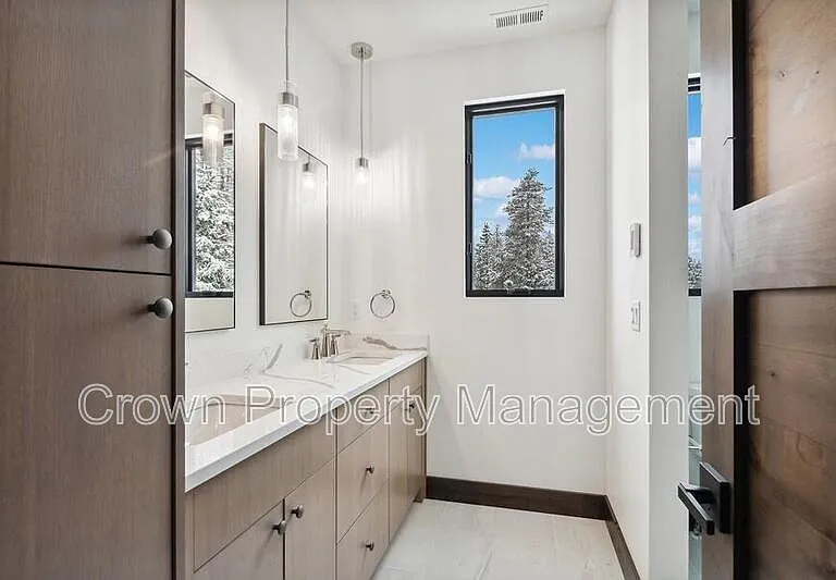 317 Akers Ln #G — Photo 22