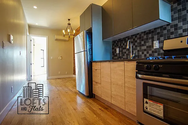 Rented by Lofts and Flats LLC | media 2