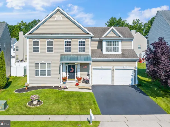 70 Cayuga Rd, Bordentown, NJ 08505