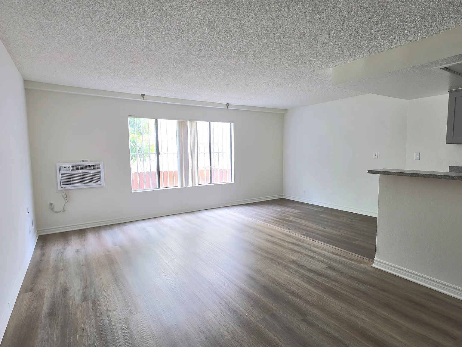 1 bed, 600 sqft, $1,695 — Photo 3