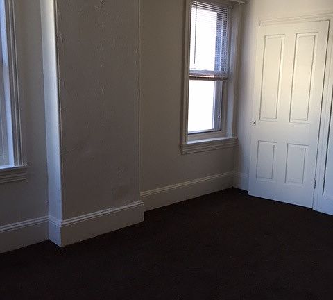4th image of 153 Gay St #2
