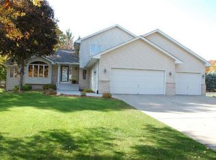 11858 London St NE, Blaine, MN 55449