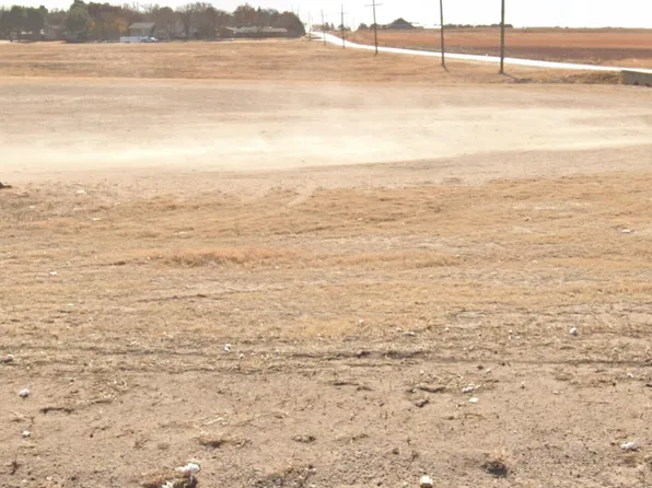 4781 Olton Rd, Plainview, TX 79072