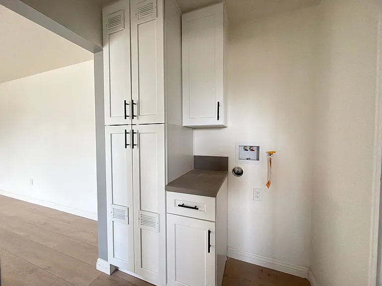 2400DelM — Photo 13