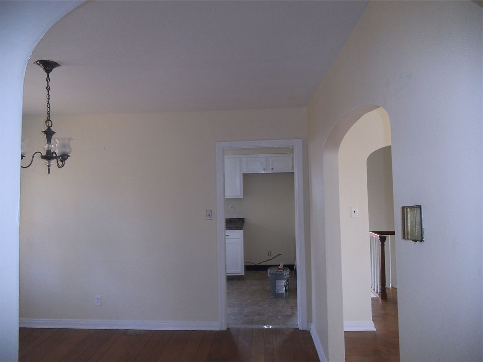 1st image of 5726 Glengate Ln