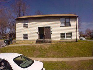 2nd image of 75 Bowman St
