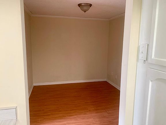 3rd image of 4314 Aqua Vista Dr #J
