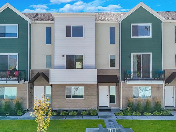2nd image of 493 E Alice Way