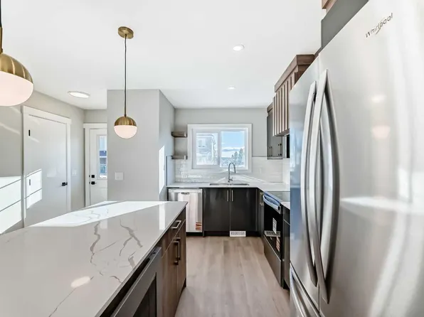 903 Clover Rd, Carstairs, AB T0M 0N0