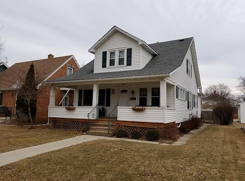 1st image of 1915 N 21st St