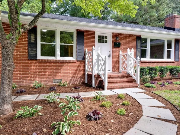 221 Milstead Rd, Newport News, VA 23606