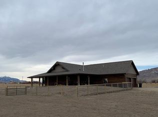 10 Carter Mountain Rd, Cody, WY 82414