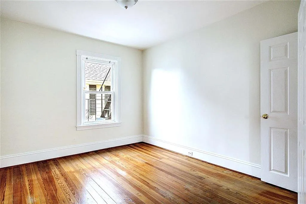 3 bed, 1.0 bath, 1134 sqft, $2,100 — Photo 4
